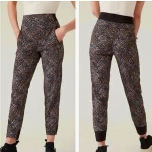 Athleta Trekkie North Joggers